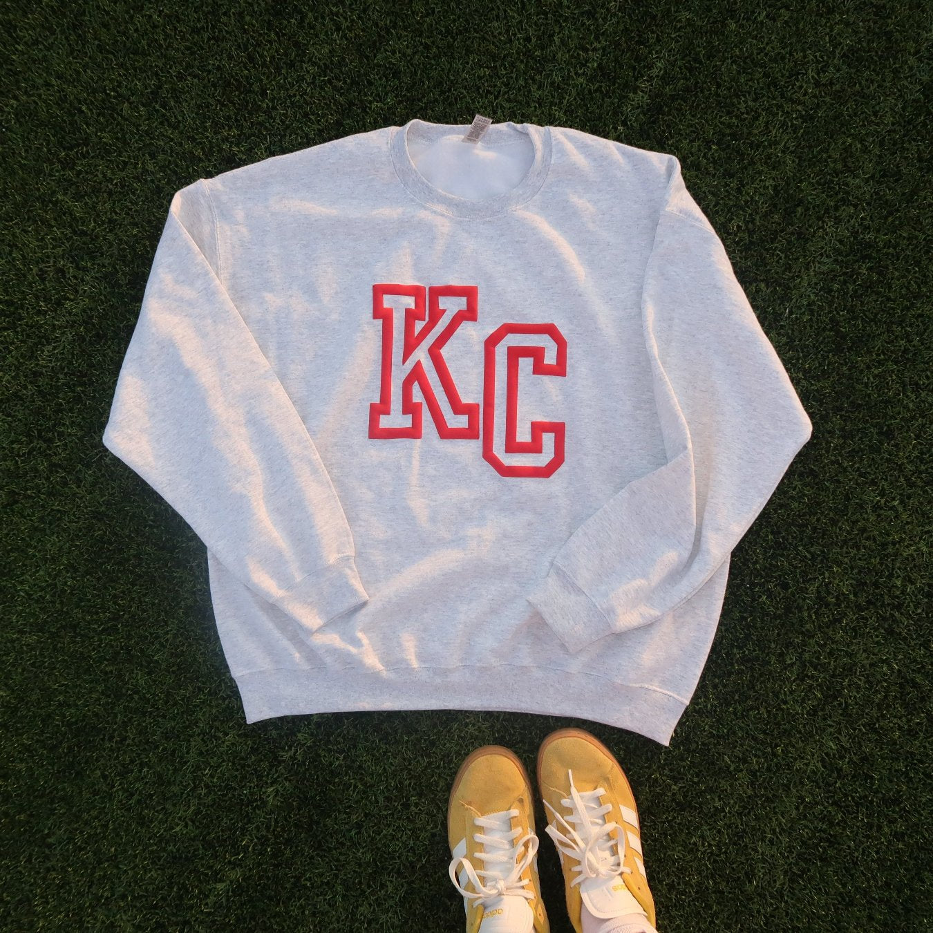 THE KC EVERYDAY CREWNECK SWEATSHIRT